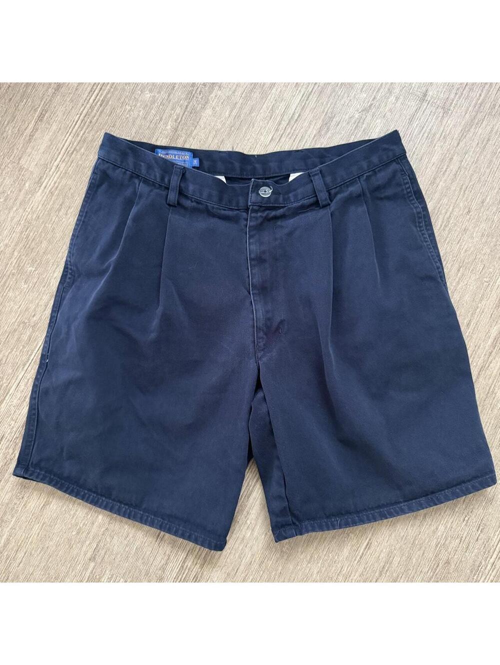 Men’s sz 34 Pendleton Navy Blue Vintage Chino Shorts.